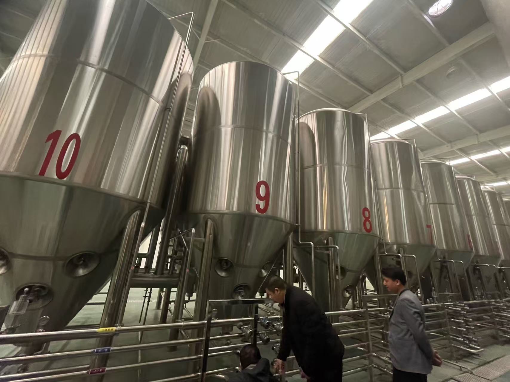 打安镇精酿啤酒设备厂—平面布置、设备设计、制造、调试、培训等一条龙服务
